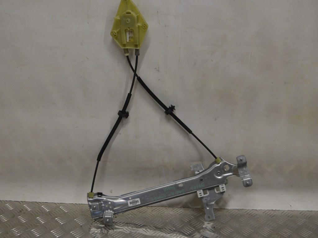 Стеклоподъемник электрический задний правый