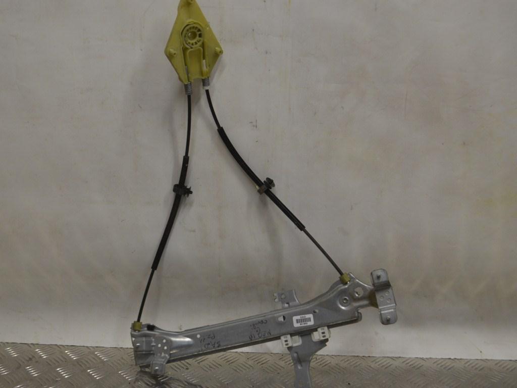 Стеклоподъемник электрический задний правый