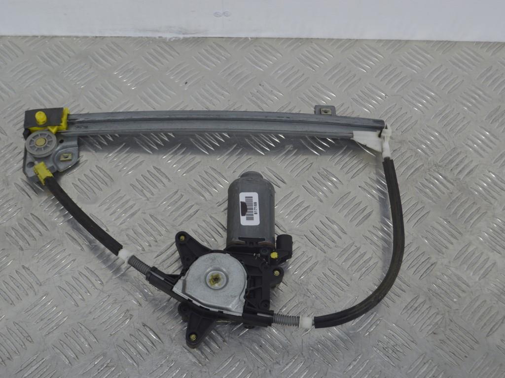 Стеклоподъемник электрический задний правый