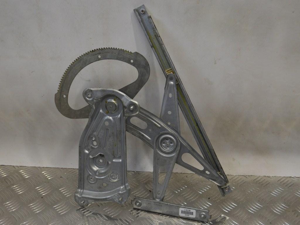 Стеклоподъемник электрический задний правый