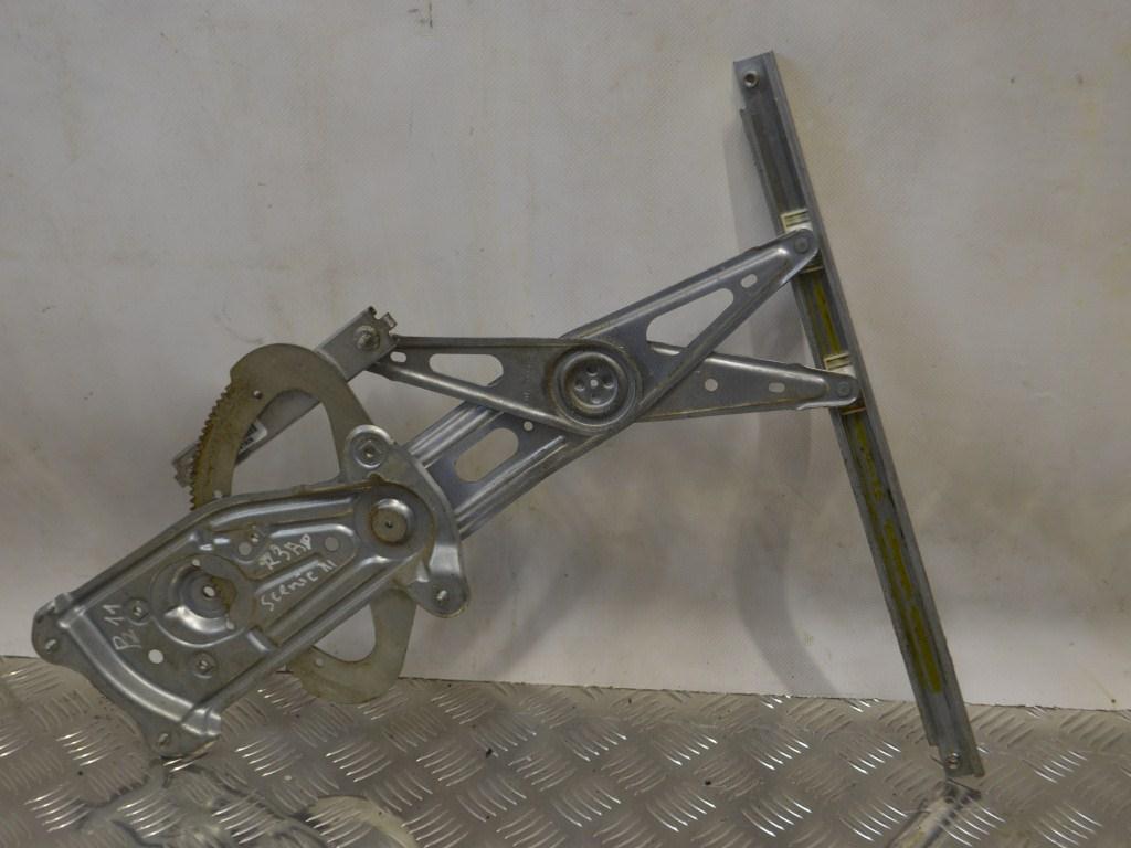 Стеклоподъемник электрический задний правый