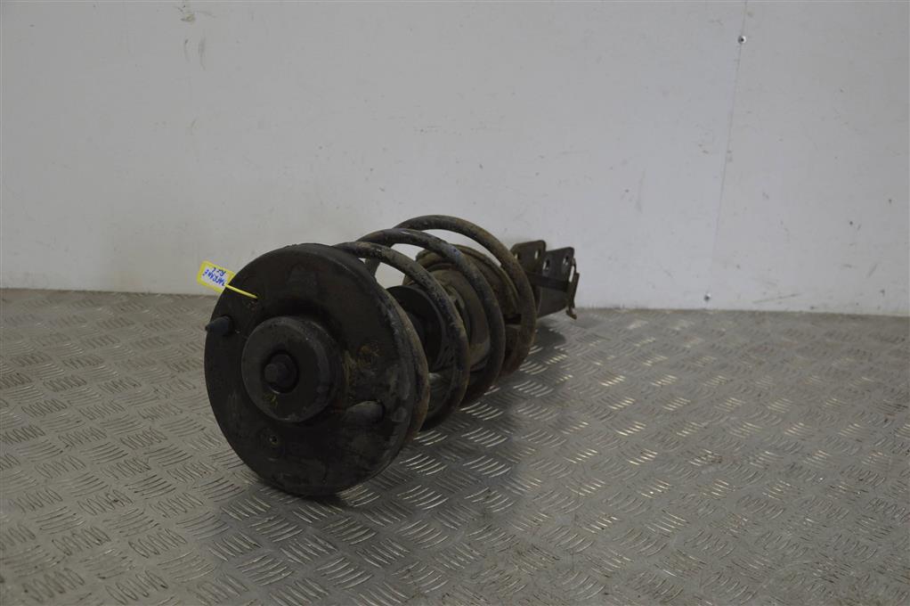 Стойка передняя левая Renault Safrane (1992-2000)