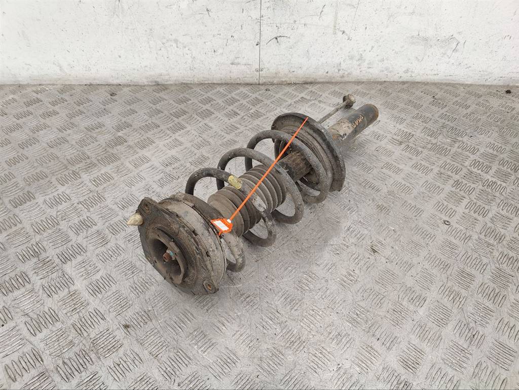 Стойка передняя левая