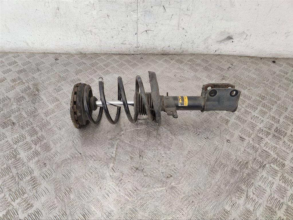 Стойка передняя левая