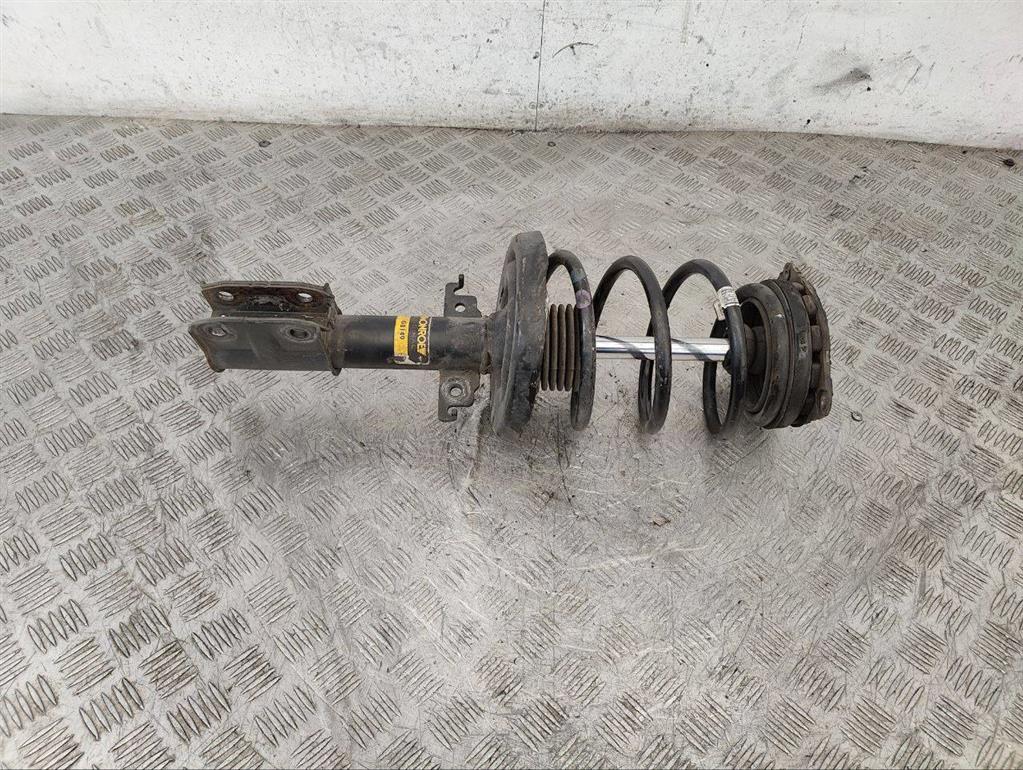 Стойка передняя левая