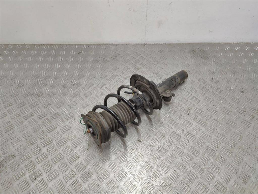 Стойка передняя левая