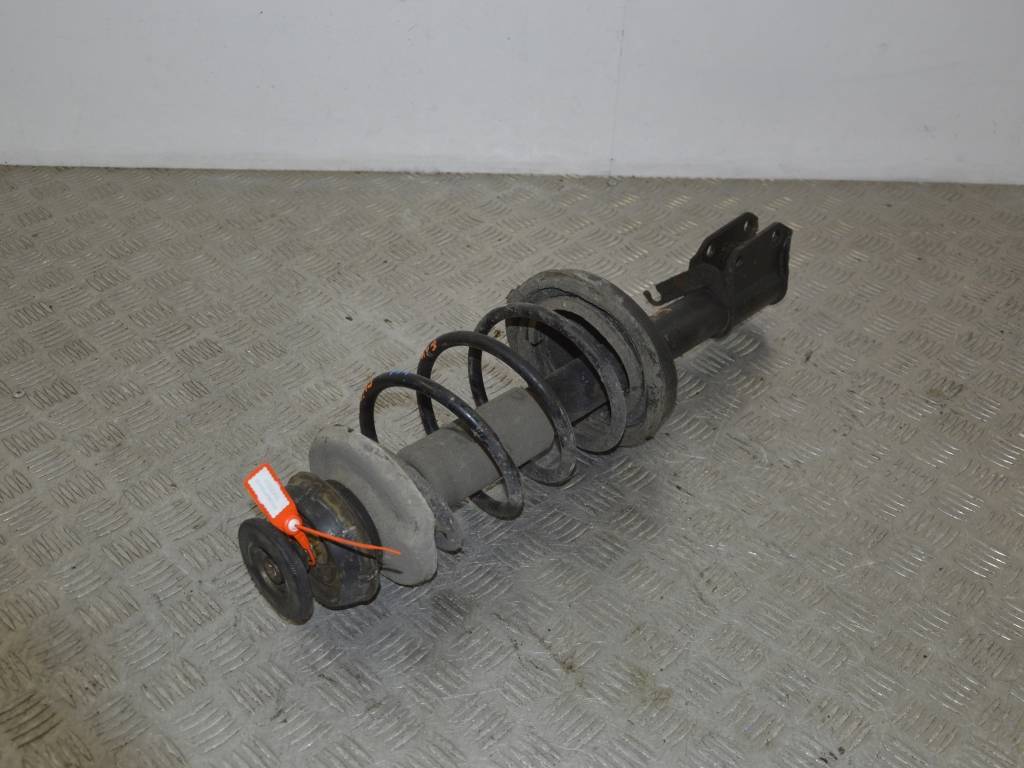 Стойка передняя левая