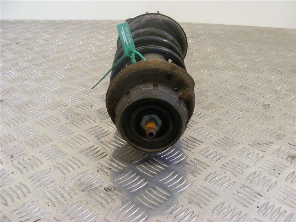 Стойка передняя правая