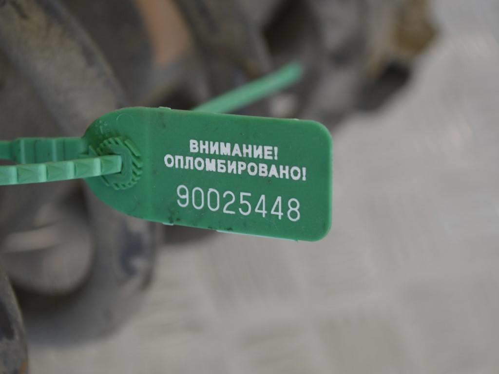 Стойка передняя правая Renault Trafic 2 (2006-2015) 8200728279