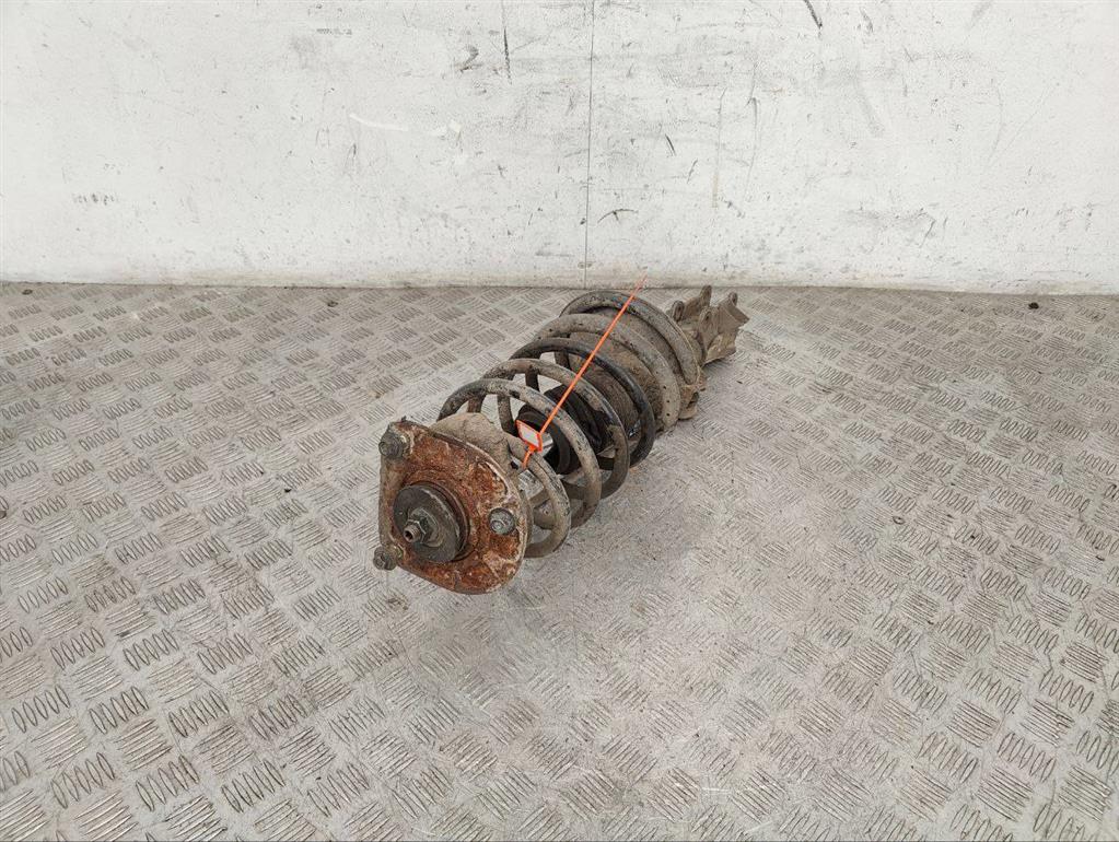 Стойка передняя правая