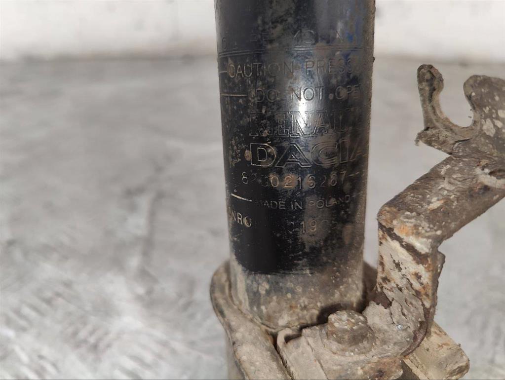 Стойка передняя правая