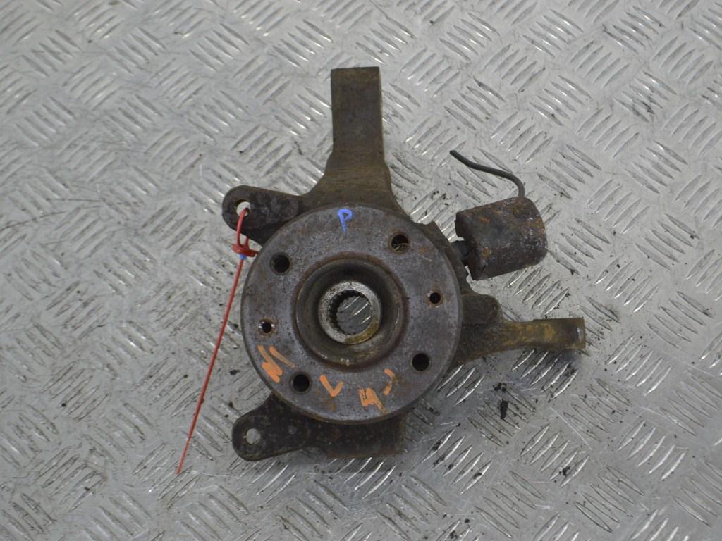 Ступица передняя левая