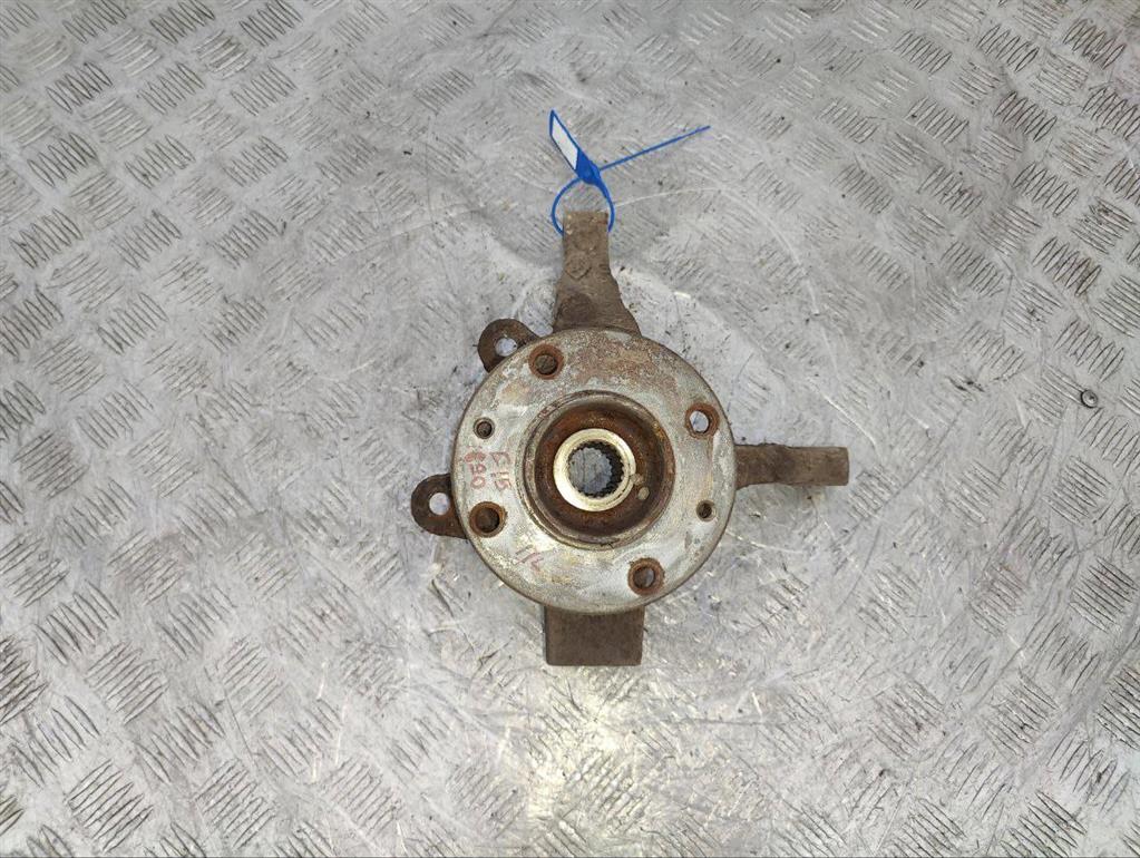 Ступица передняя левая