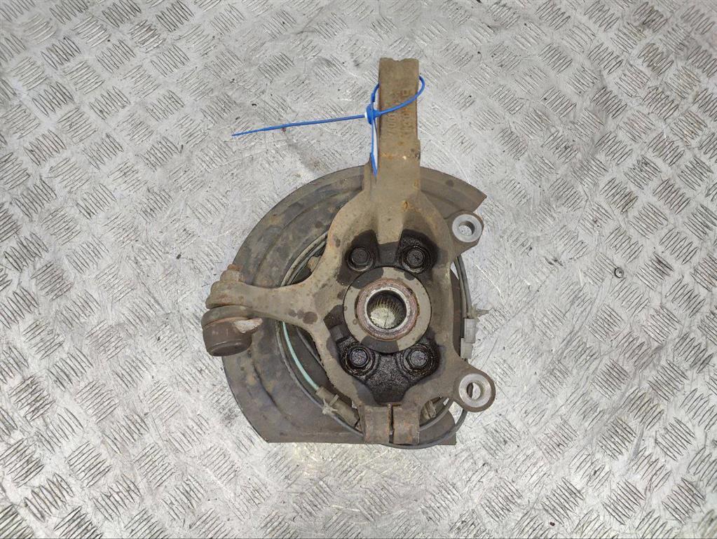 Ступица передняя левая