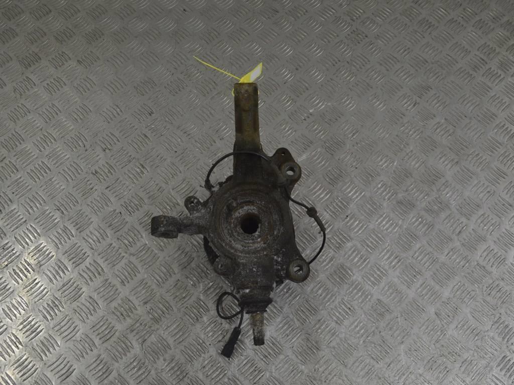 Ступица передняя левая