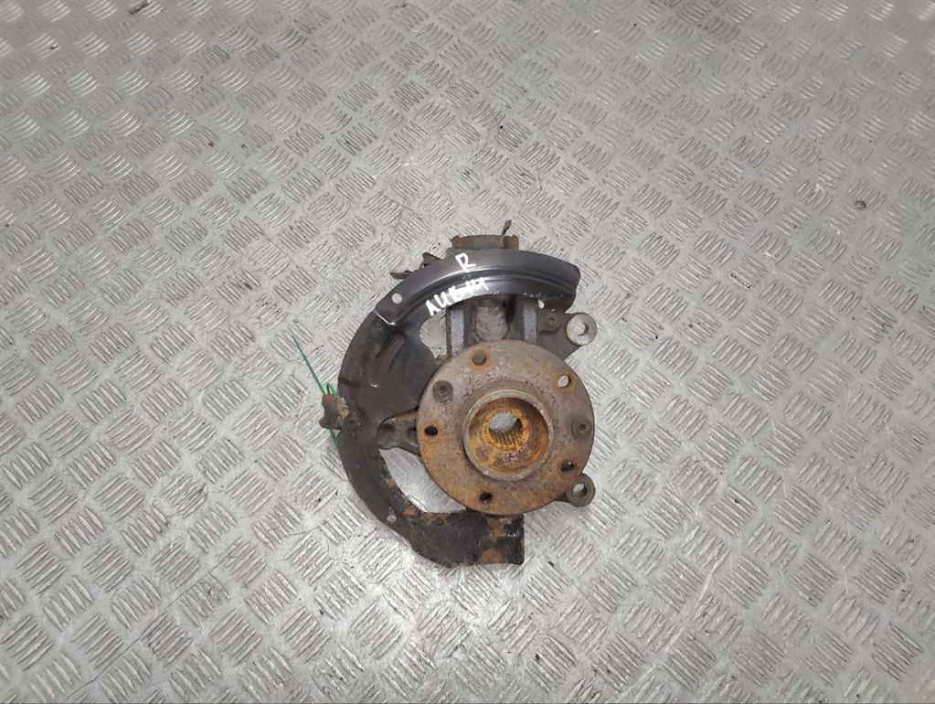 Ступица передняя правая