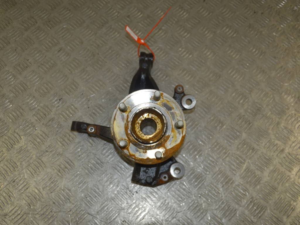 Ступица передняя правая