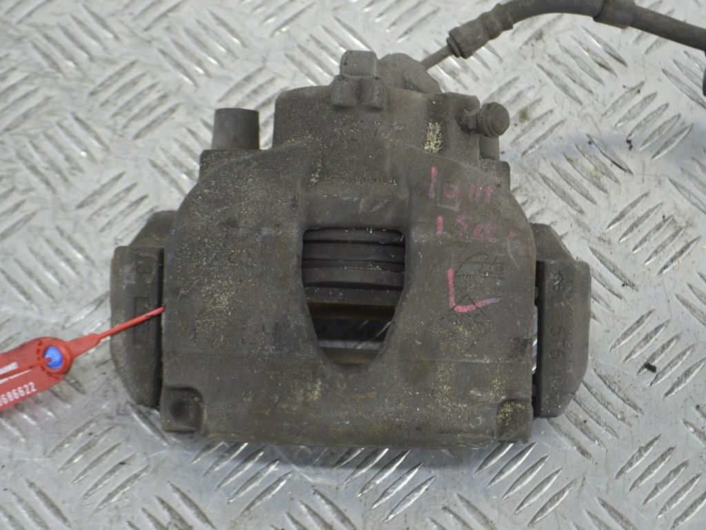 Суппорт передний левый Renault Laguna 3 (2007-2015)