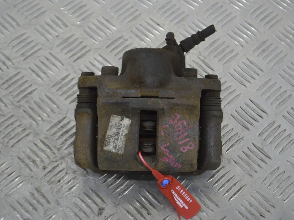 Суппорт передний левый Renault Logan 1 (2004-2014) 8200621233