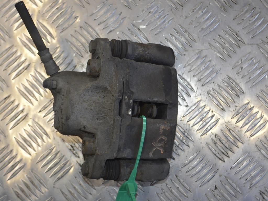 Суппорт передний левый Renault Logan 1 (2004-2014)