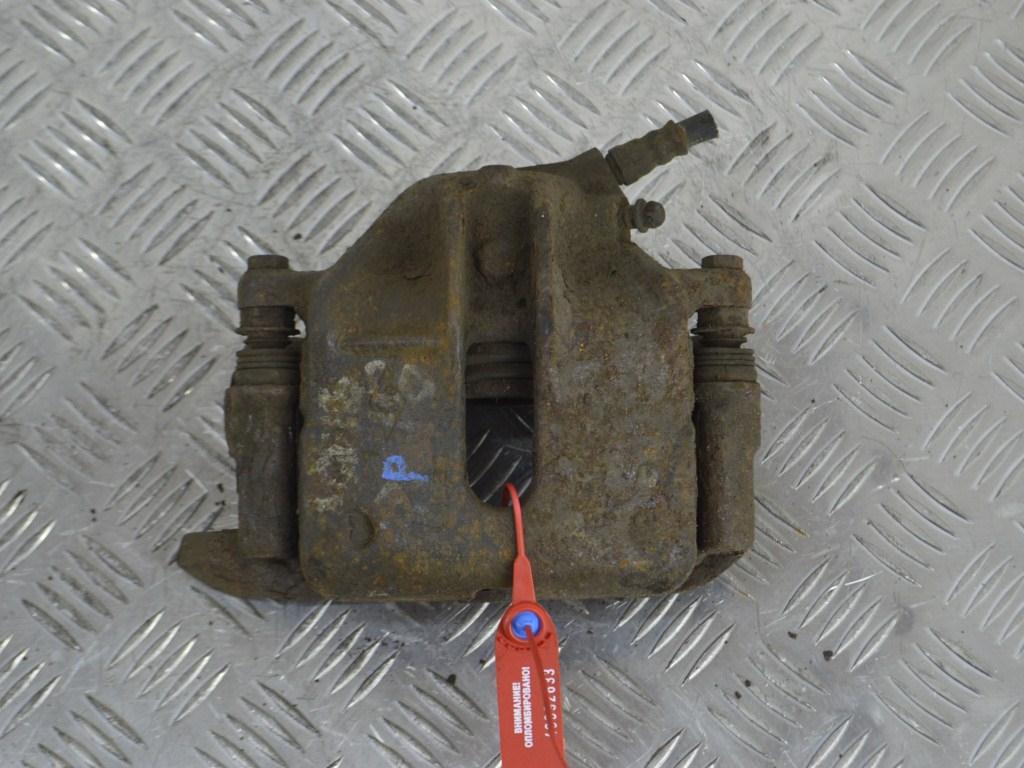 Суппорт передний левый Renault Scenic 1 (1996-2003)