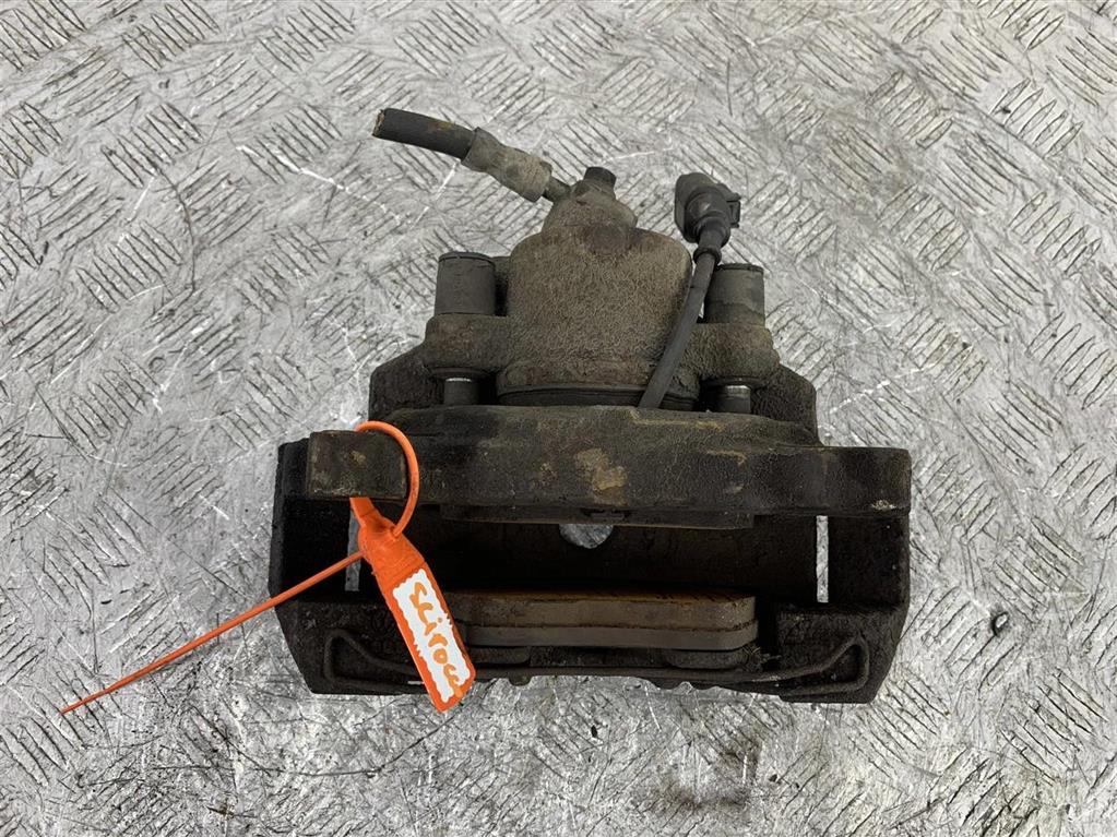 Суппорт передний левый