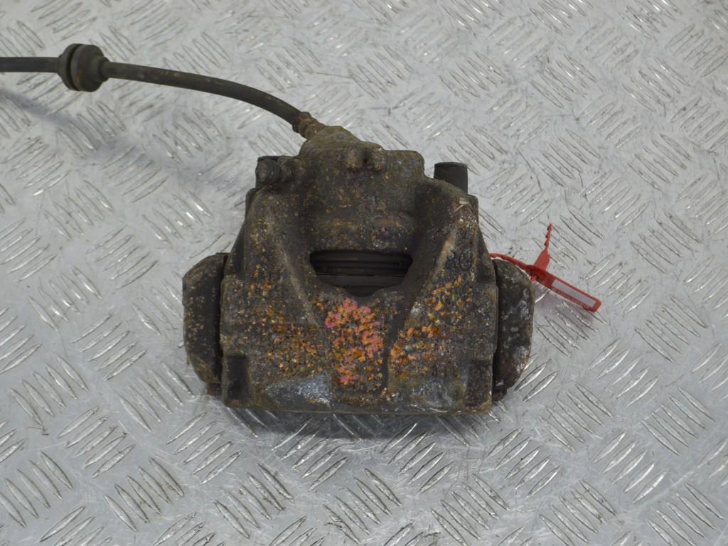 Суппорт передний правый