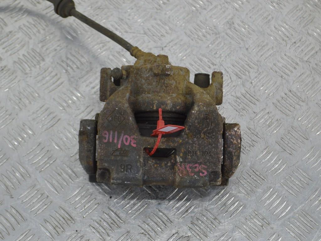 Суппорт передний правый Renault Scenic 3 (2008-2015)