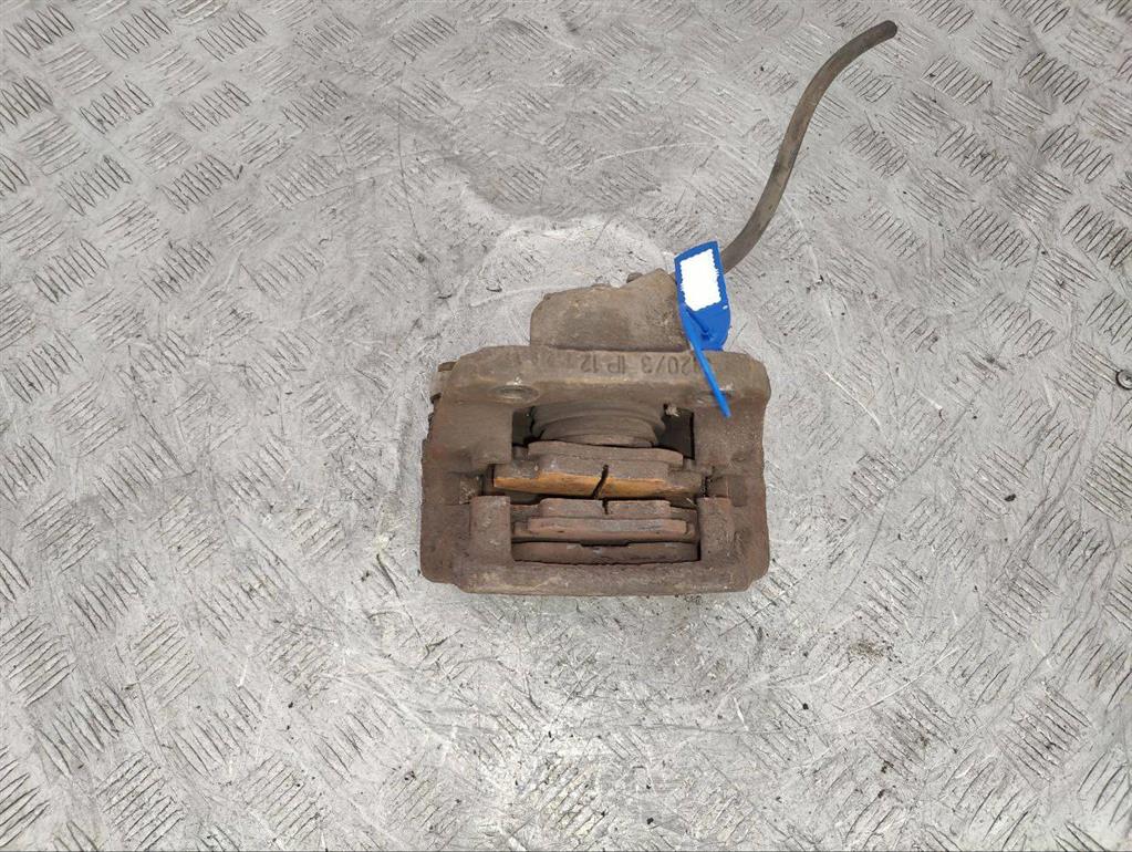 Суппорт передний правый