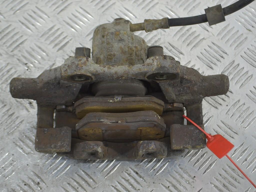 Суппорт передний правый