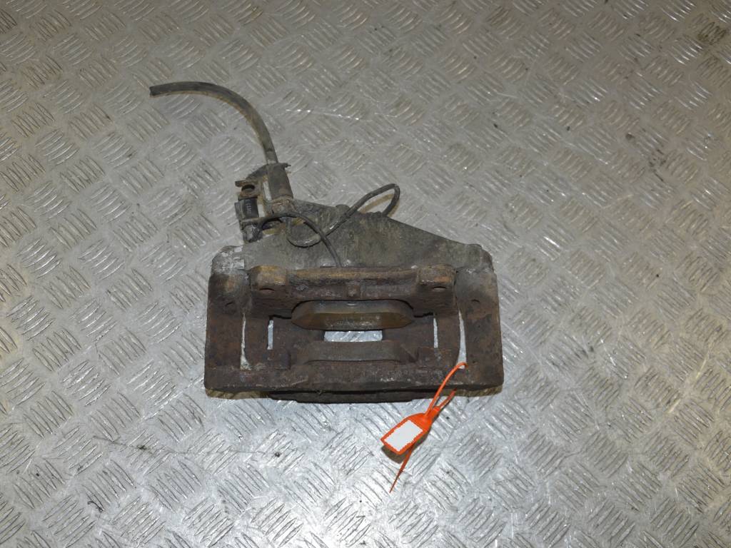 Суппорт передний правый