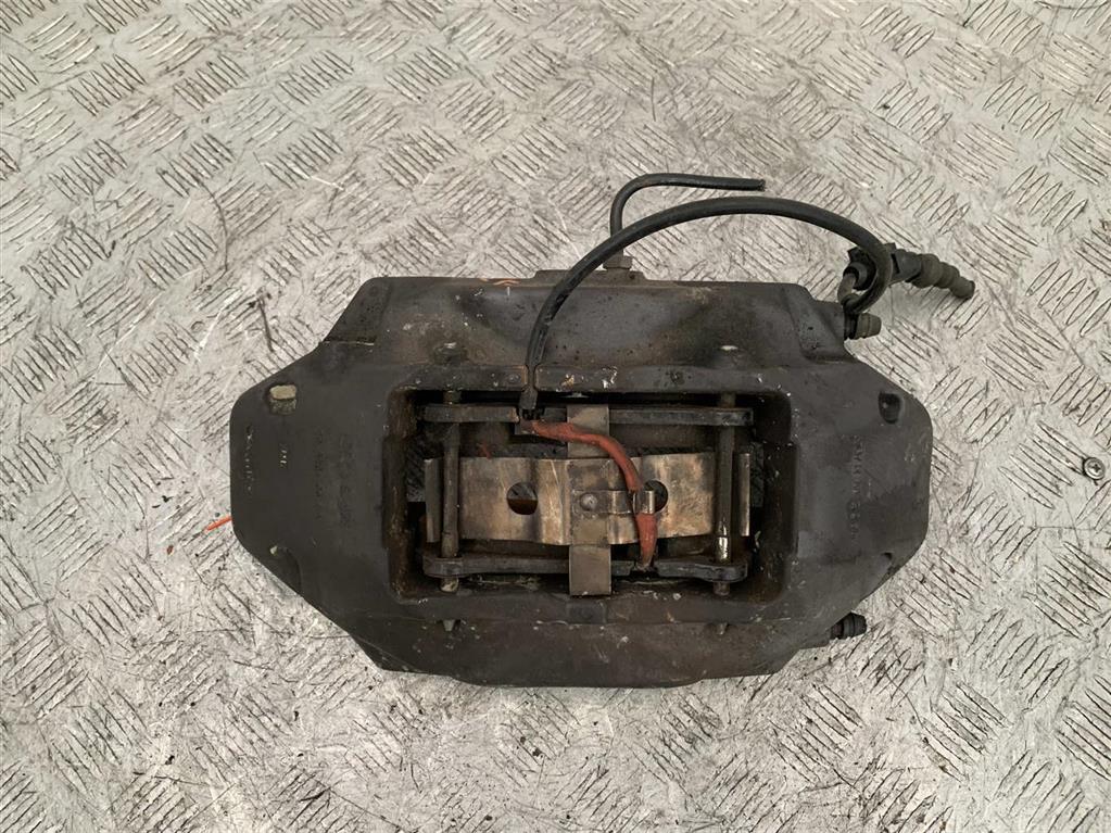 Суппорт передний правый