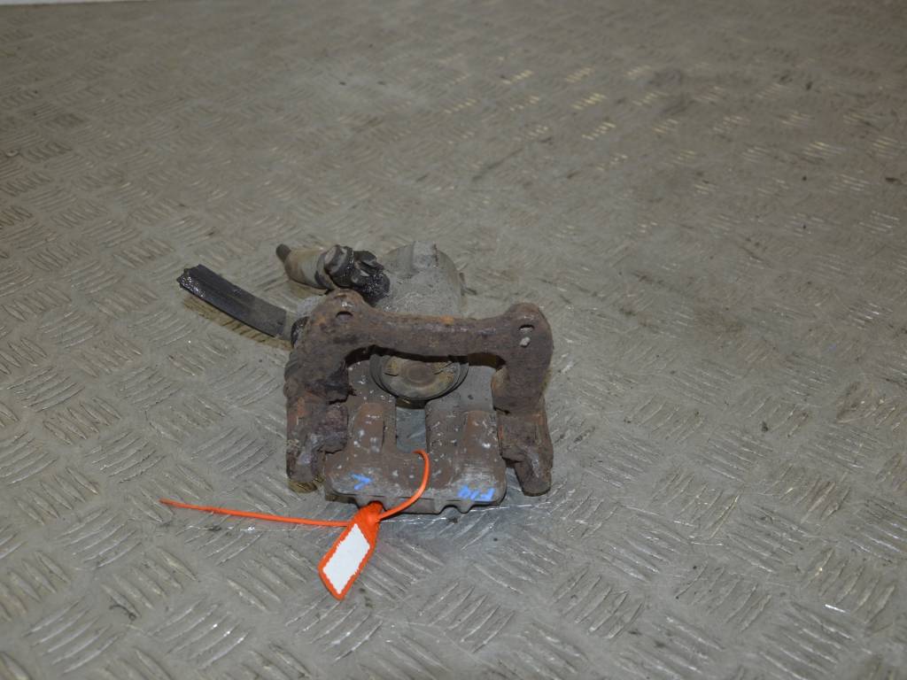 Суппорт задний левый