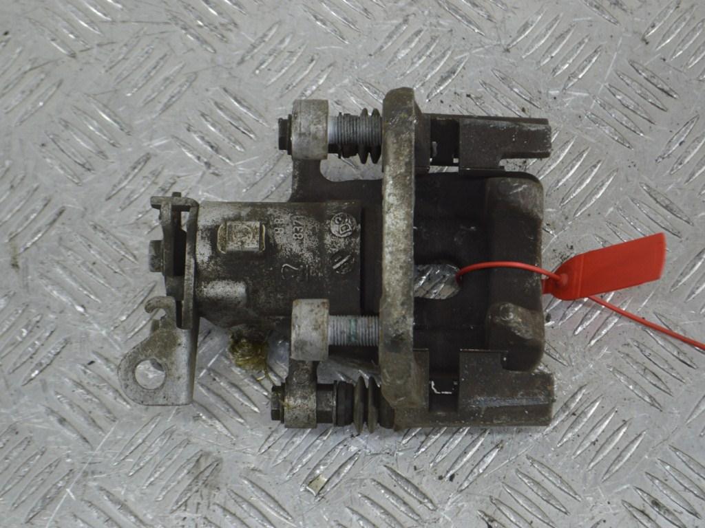 Суппорт задний правый Renault Scenic 3 (2008-2015)