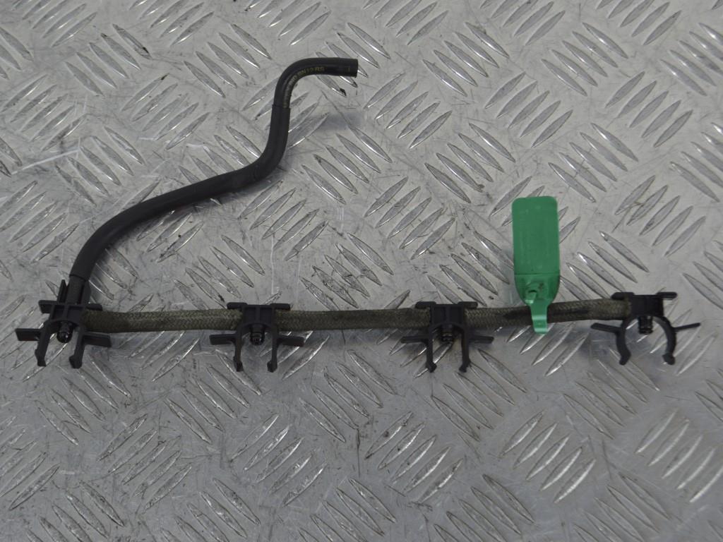 Трубка обратки форсунок Renault Scenic 1 (1996-2003)