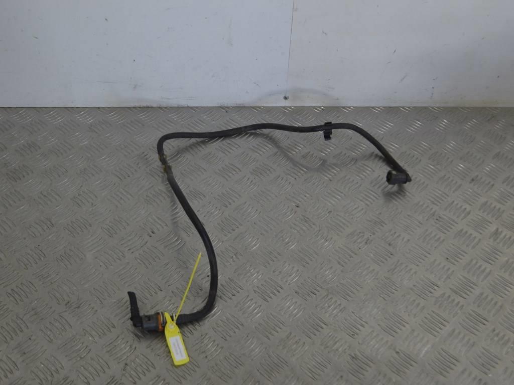 Трубка топливная