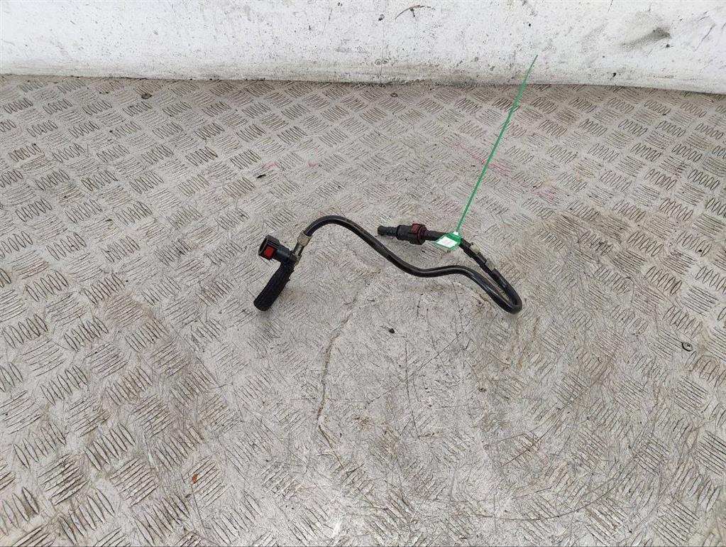 Трубка топливная