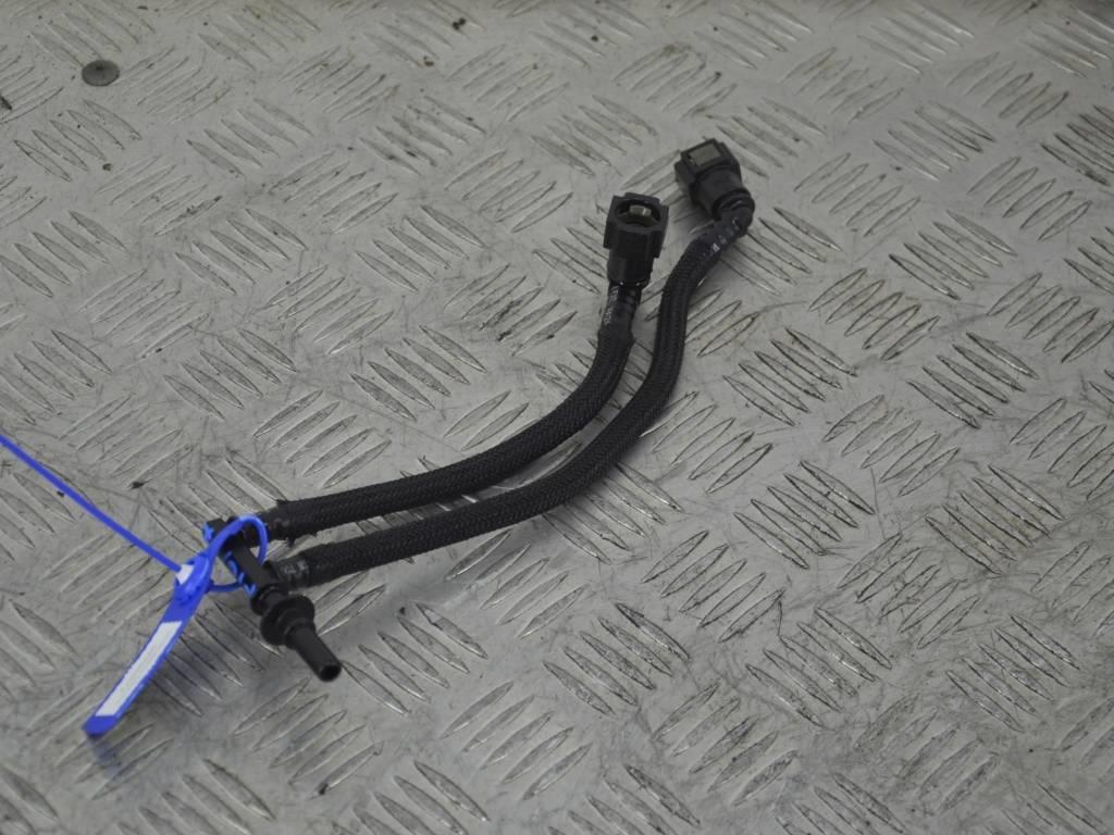 Трубка топливная