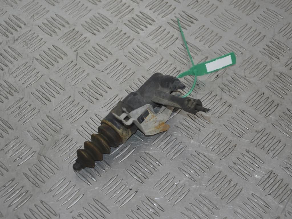 Цилиндр сцепления рабочий