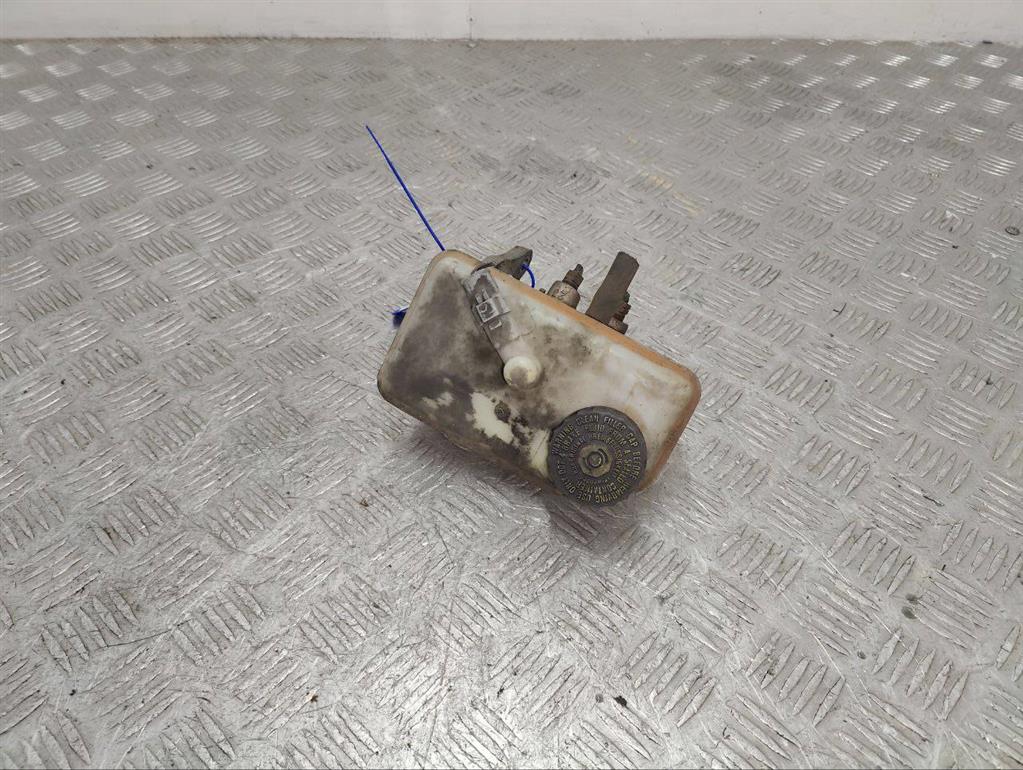 Цилиндр тормозной главный