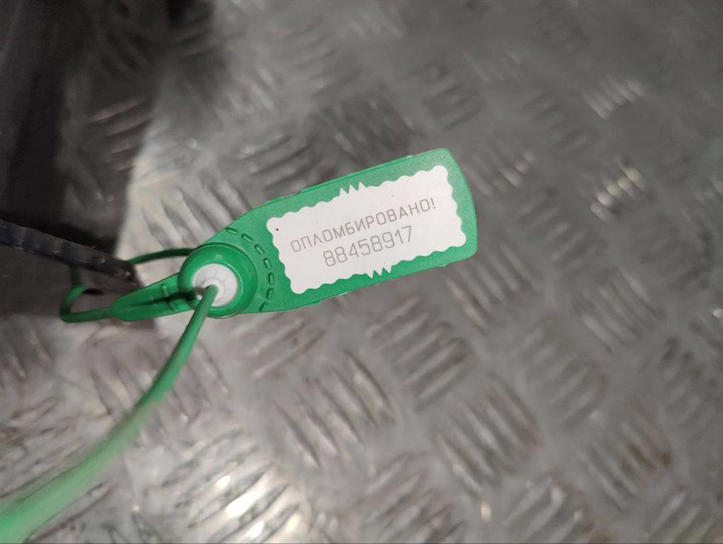 Усилитель бампера переднего