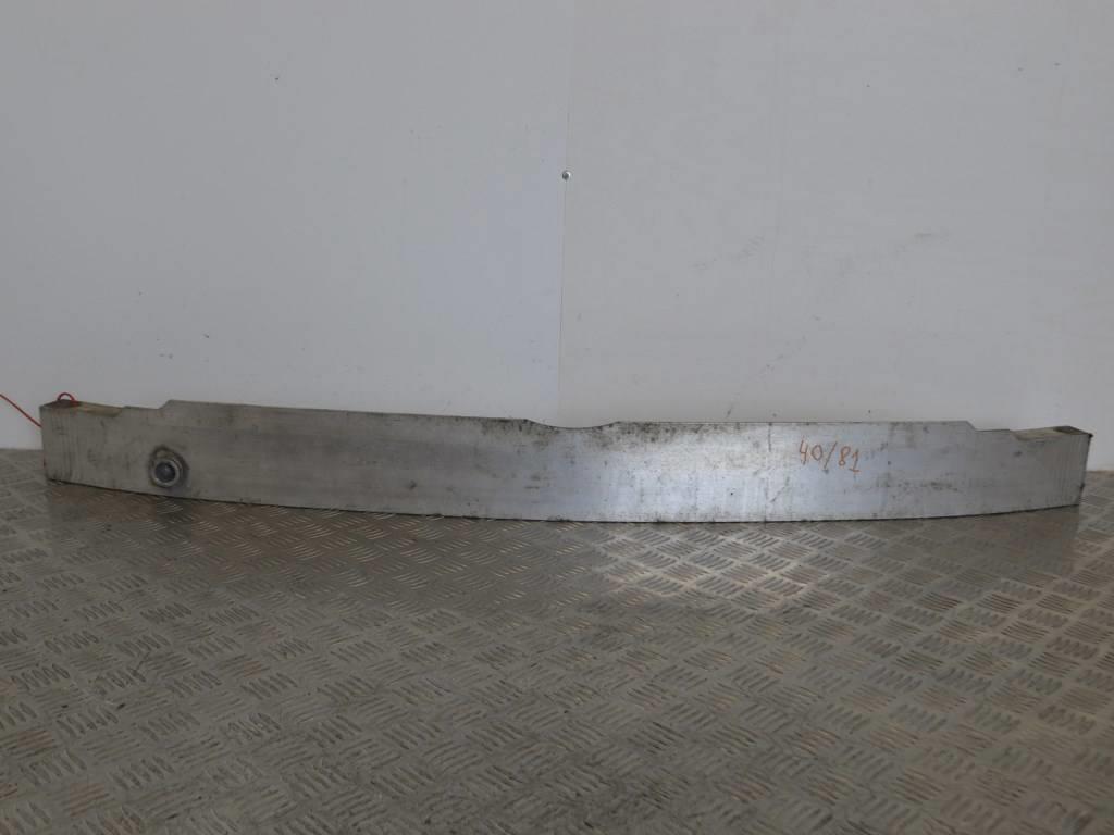 Усилитель бампера переднего