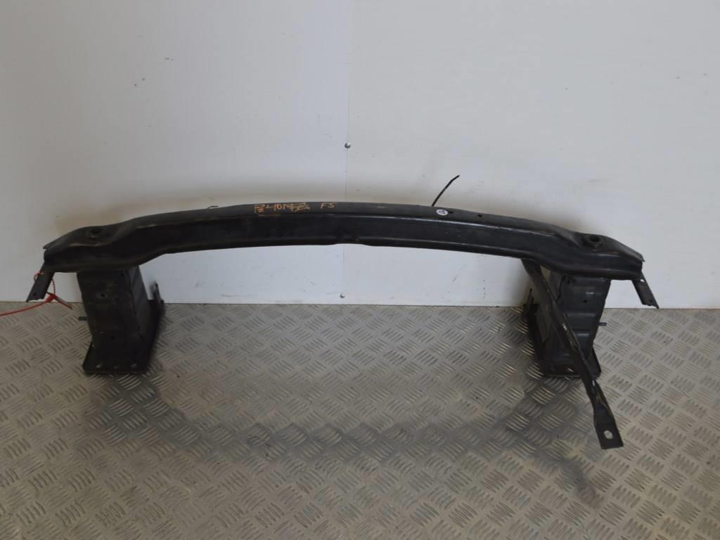 Усилитель бампера переднего