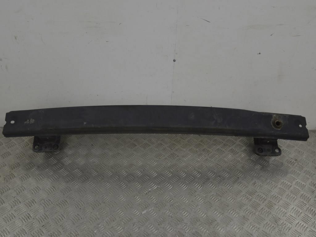 Усилитель бампера переднего