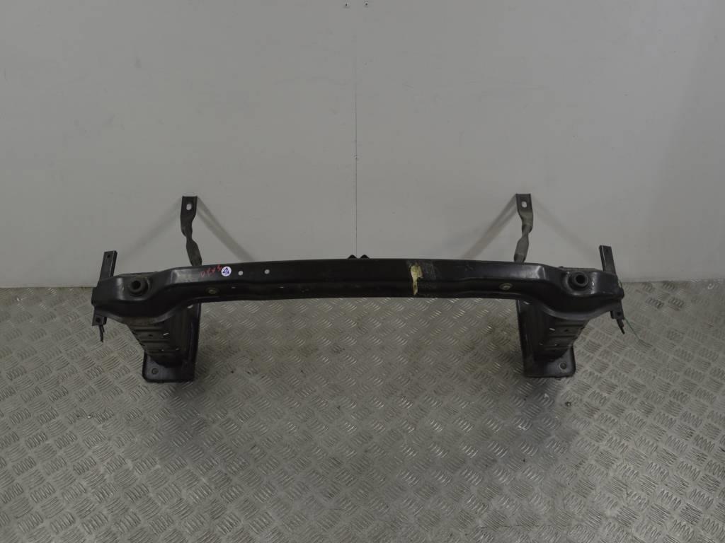 Усилитель бампера переднего