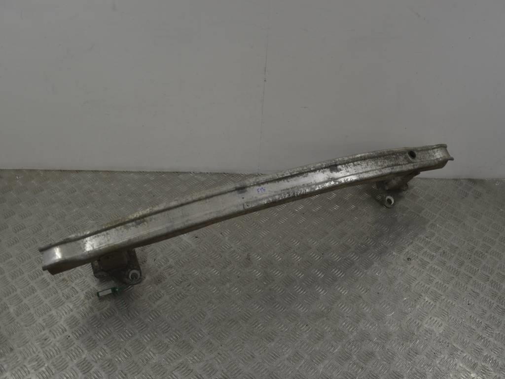 Усилитель бампера переднего