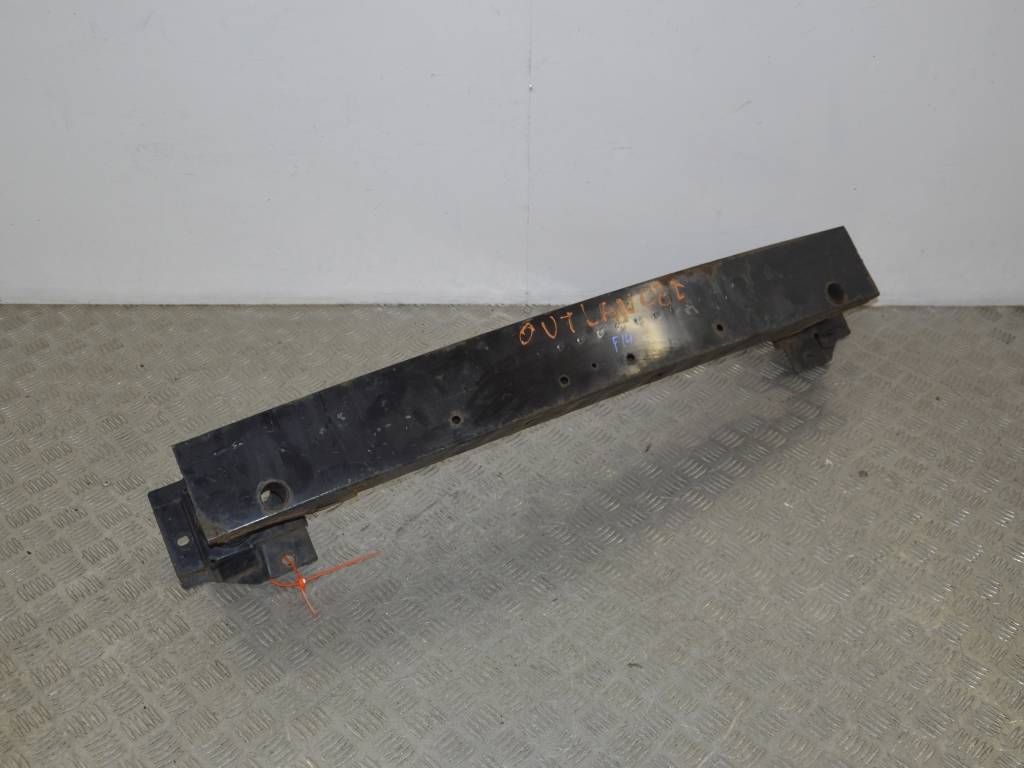 Усилитель бампера переднего