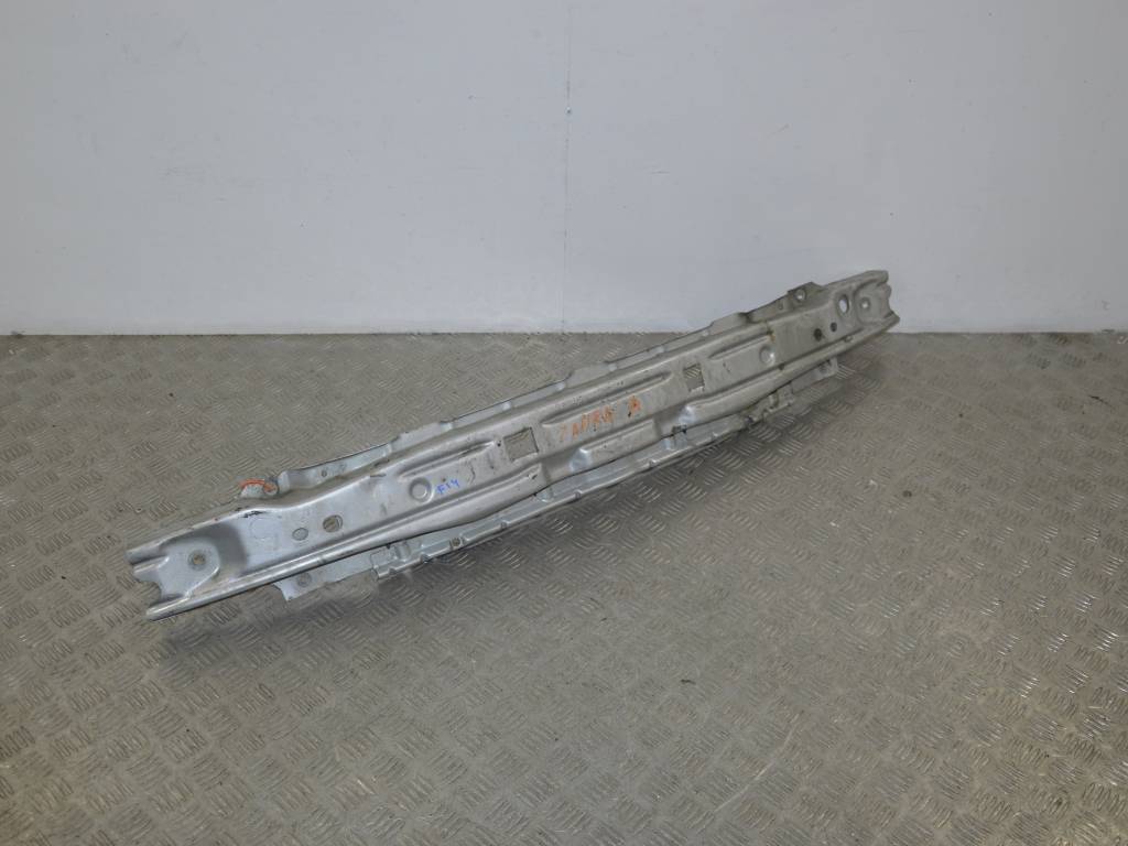 Усилитель бампера переднего