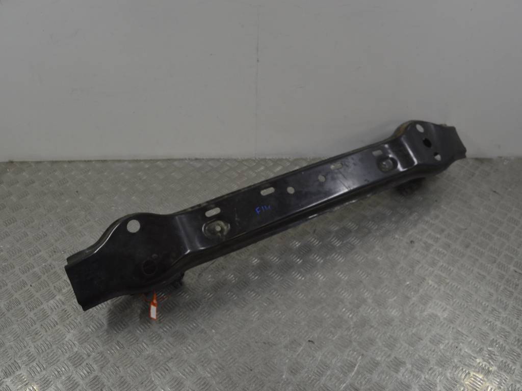 Усилитель бампера заднего