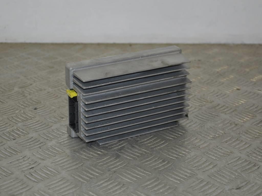 Усилитель музыкальный